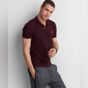 Men’s American Eagle Outfitter Core Flex Fitted Polo in Deep Burgundy, XS.